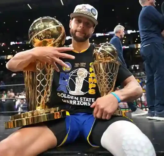 How Many Rings Does Curry